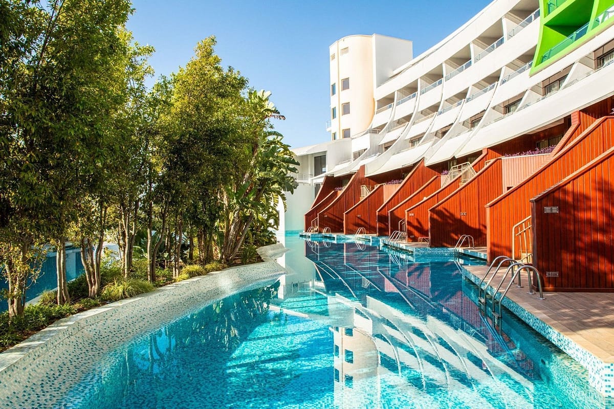 CORNELIA-DIAMOND-LAKE-FAMILY-ROOMS-POOL CORNELIA-DIAMOND-LAKE-FAMILY-ROOMS-POOL