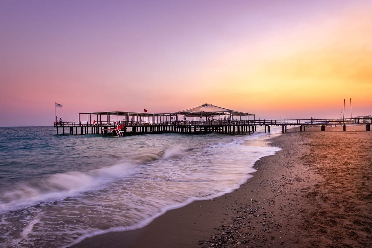 CORNELIA-DIAMOND-PIER CORNELIA-DIAMOND-PIER