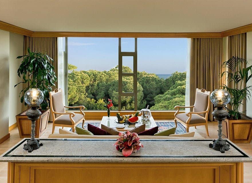 king-suite king-suite